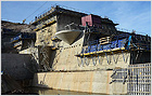 Metallpanele Laufbrcke, Sulen und Gelnder. Damm Castrovido, Burgos (Spanien)